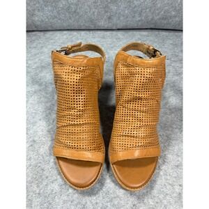 Sofft Women Tan Leather Perforated Wedge Sandals Open Toe‎ Ankle Strap Size 8.5